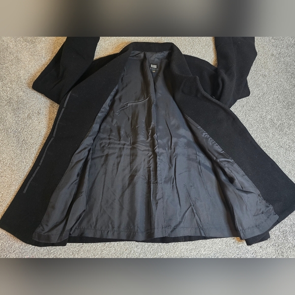 Eileen Fisher 100% Wool Black Button Pockets Satin Lining Women's Size Medium - Picture 2 of 10